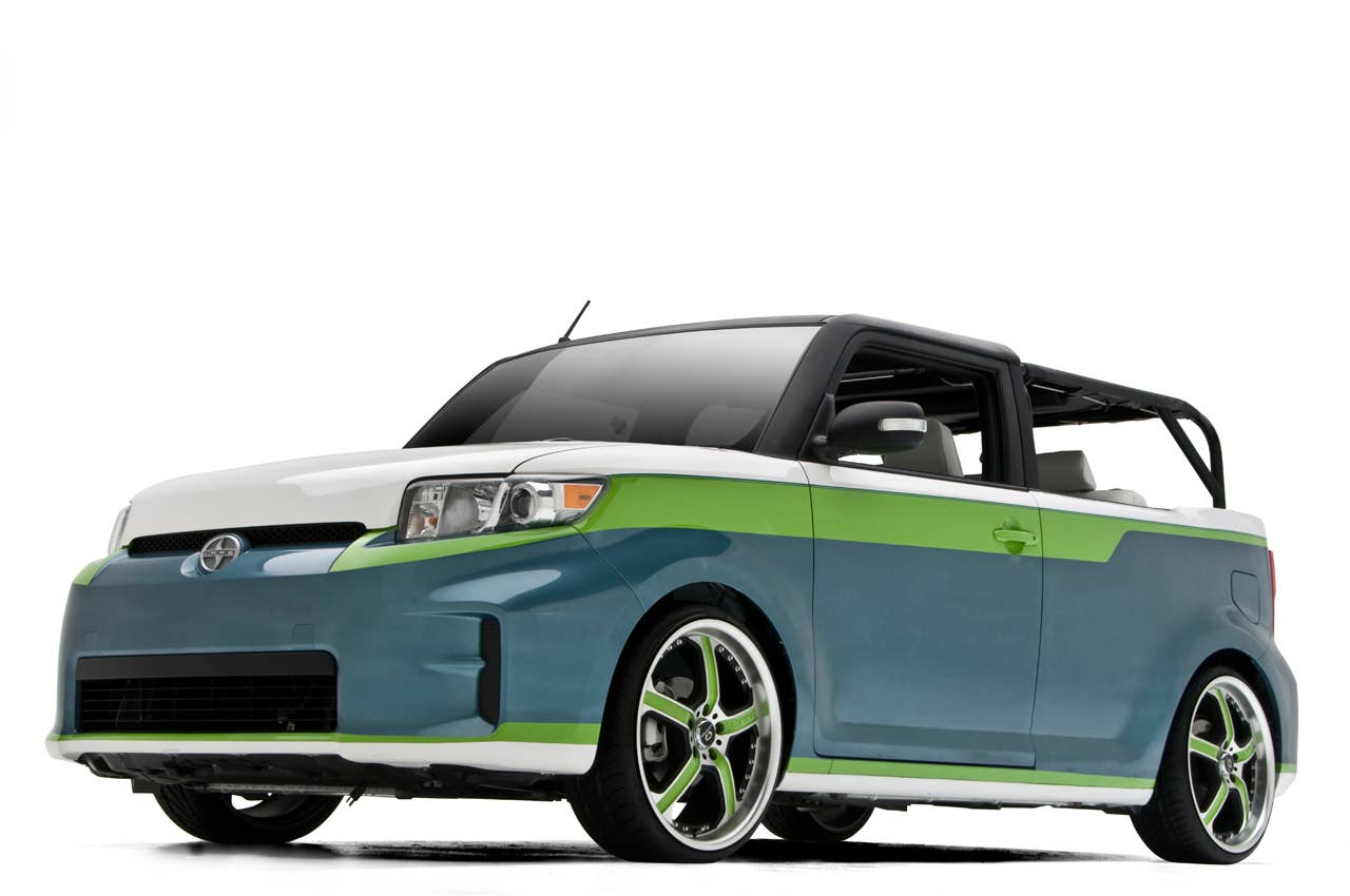 Scion SEMA 2010: Army Sapper xB