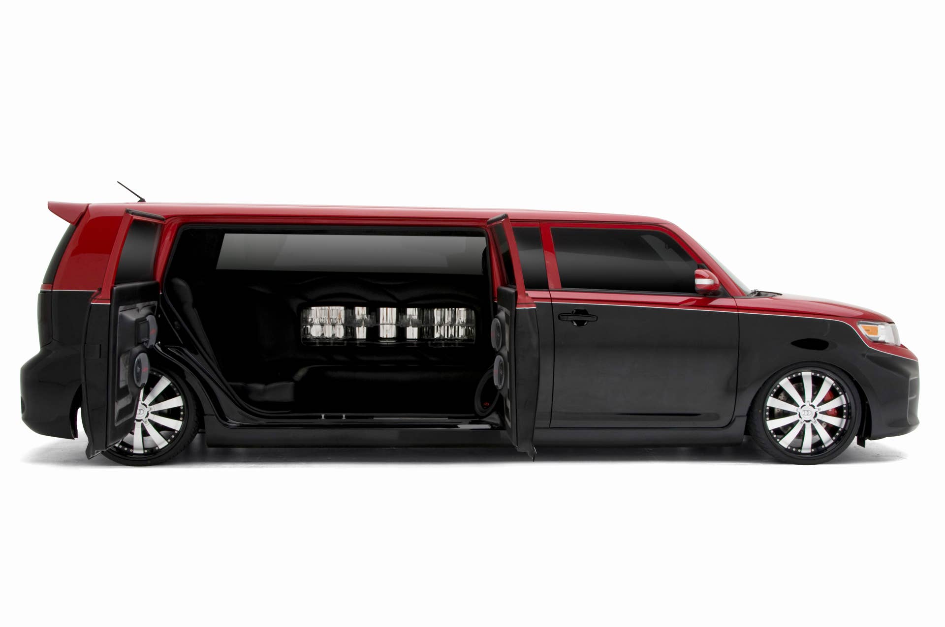 Scion SEMA 2010: Cartel xB Limo