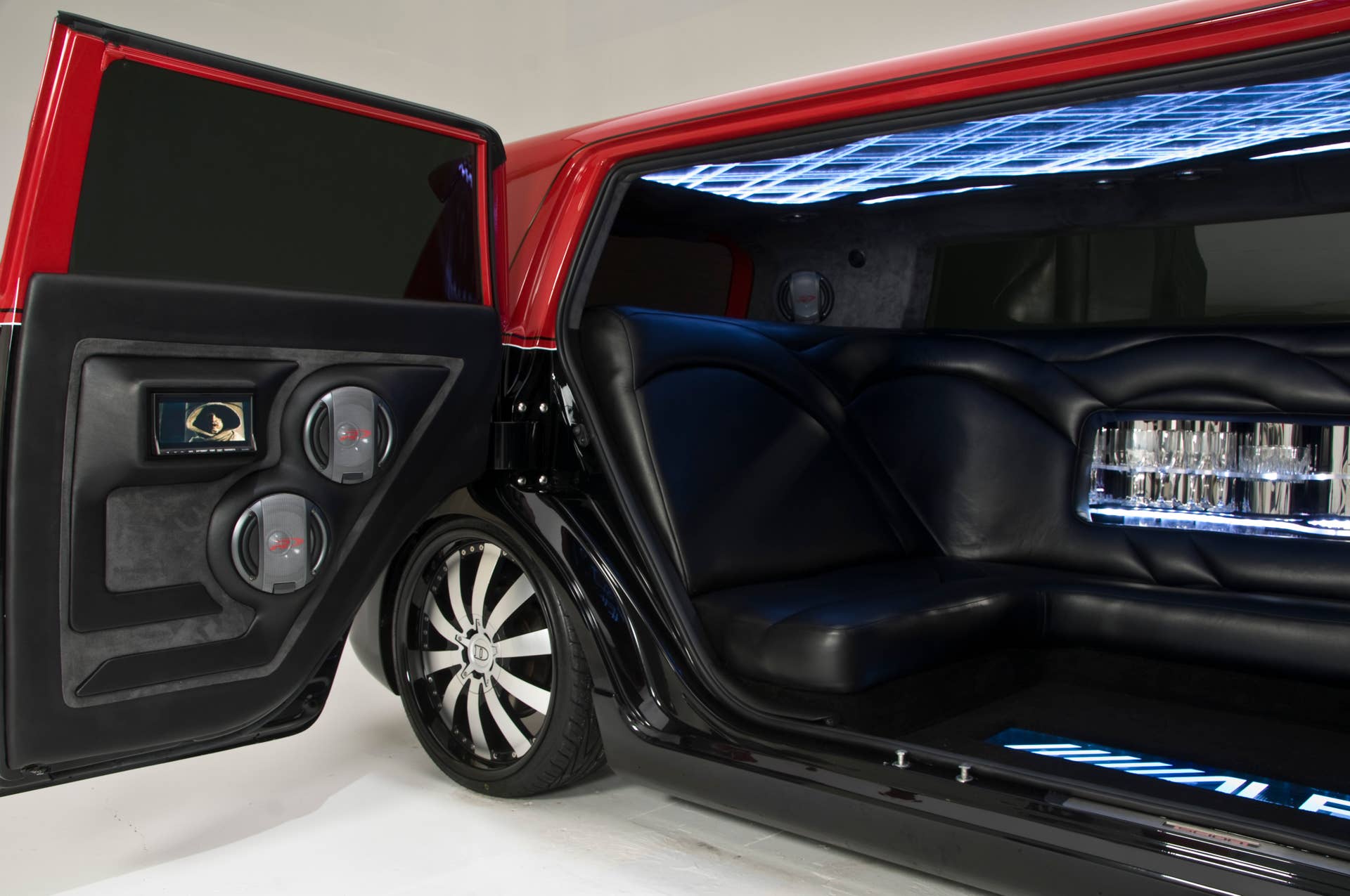 Scion SEMA 2010: Cartel xB Limo