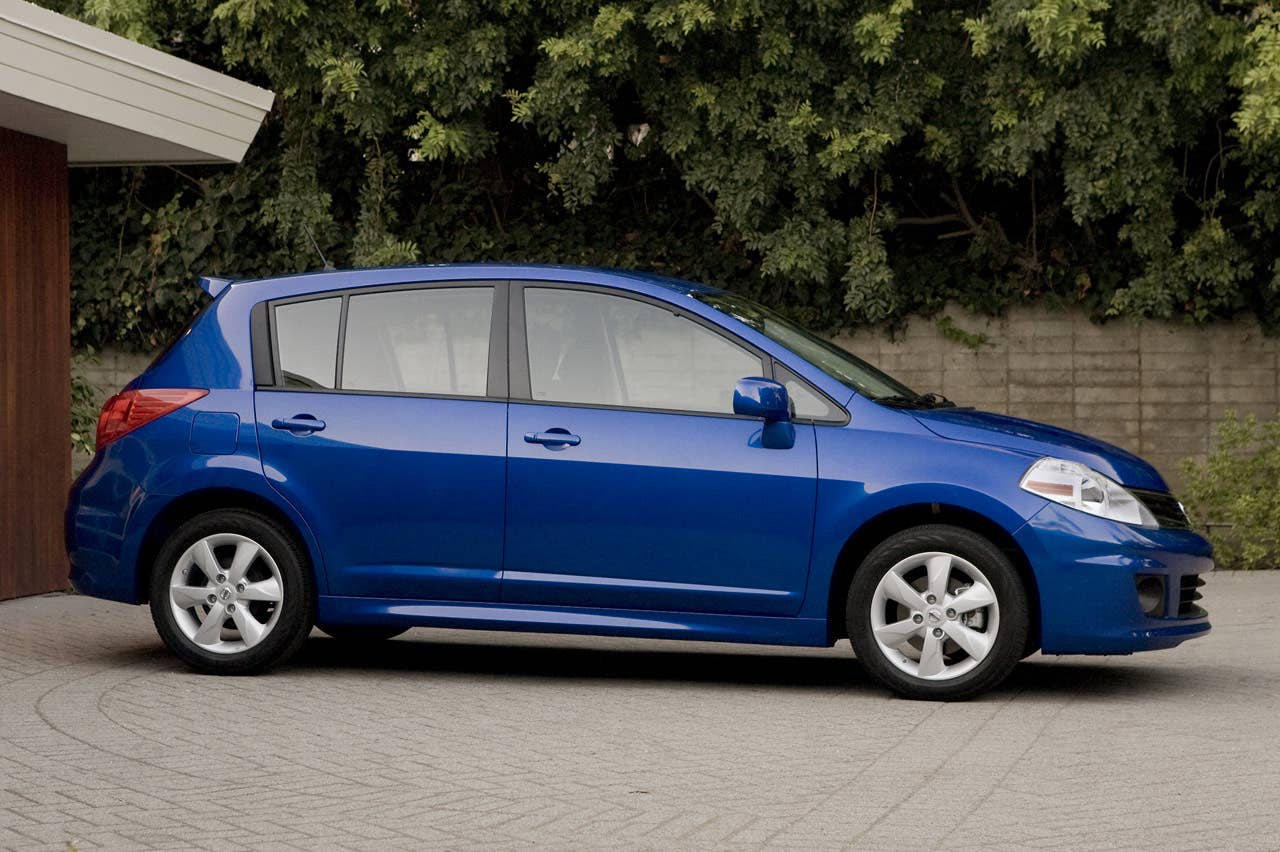 2011 Nissan Versa hatchback