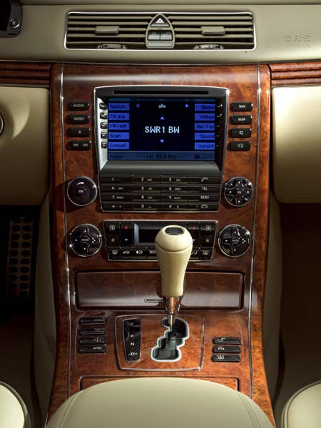 Maybach 57 S in Antiqua White