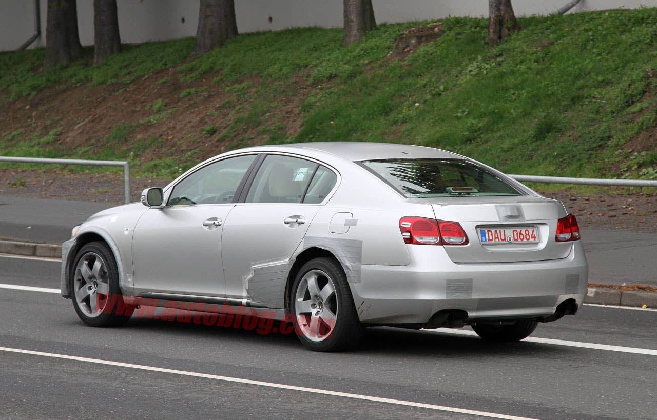 Next-generation Lexus GS spy shots