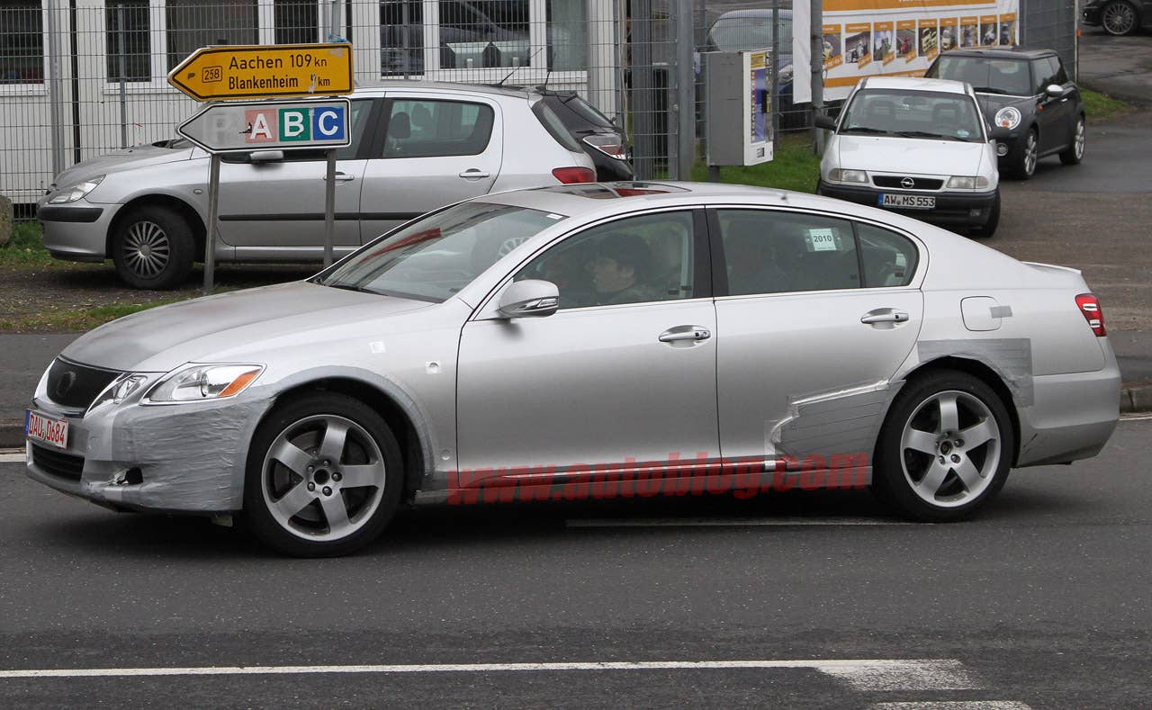 Next-generation Lexus GS spy shots