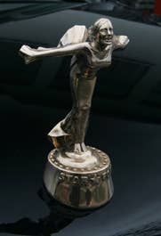 GeigerCars STAR FORCE hood ornament