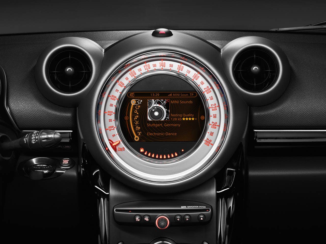 MINI Connected (status: February 2010) (02/2010)