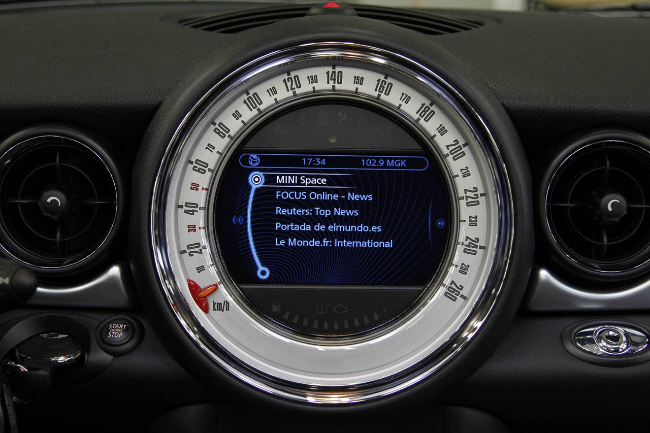 MINI Connected (09/2010)