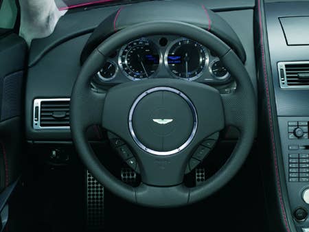 Aston Martin V8 Vantage Roadster