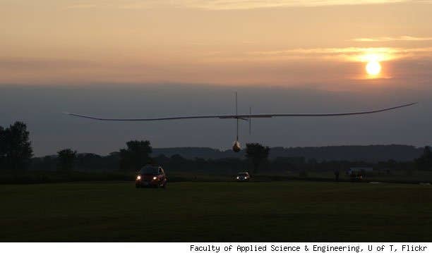 The flight was the first of its kind since the original designs for such a machine were sketched in the 15th century.