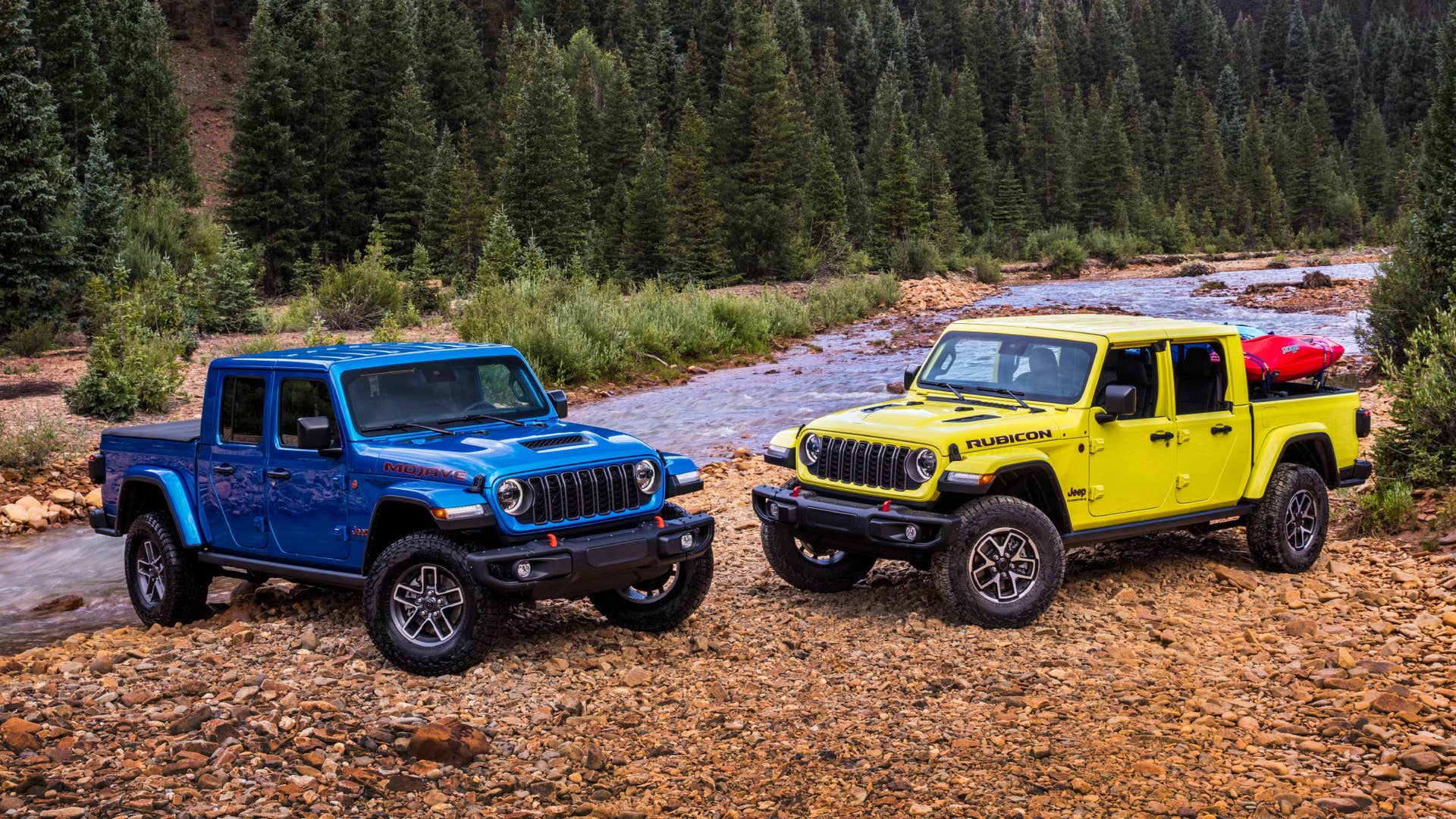 2024 Jeep Gladiator Mojave X (left) and 2024 Jeep Gladiator Rubicon X