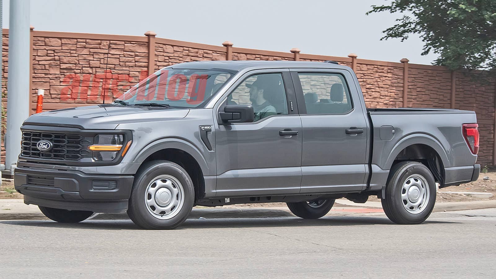 Ford F-150 XL prototype