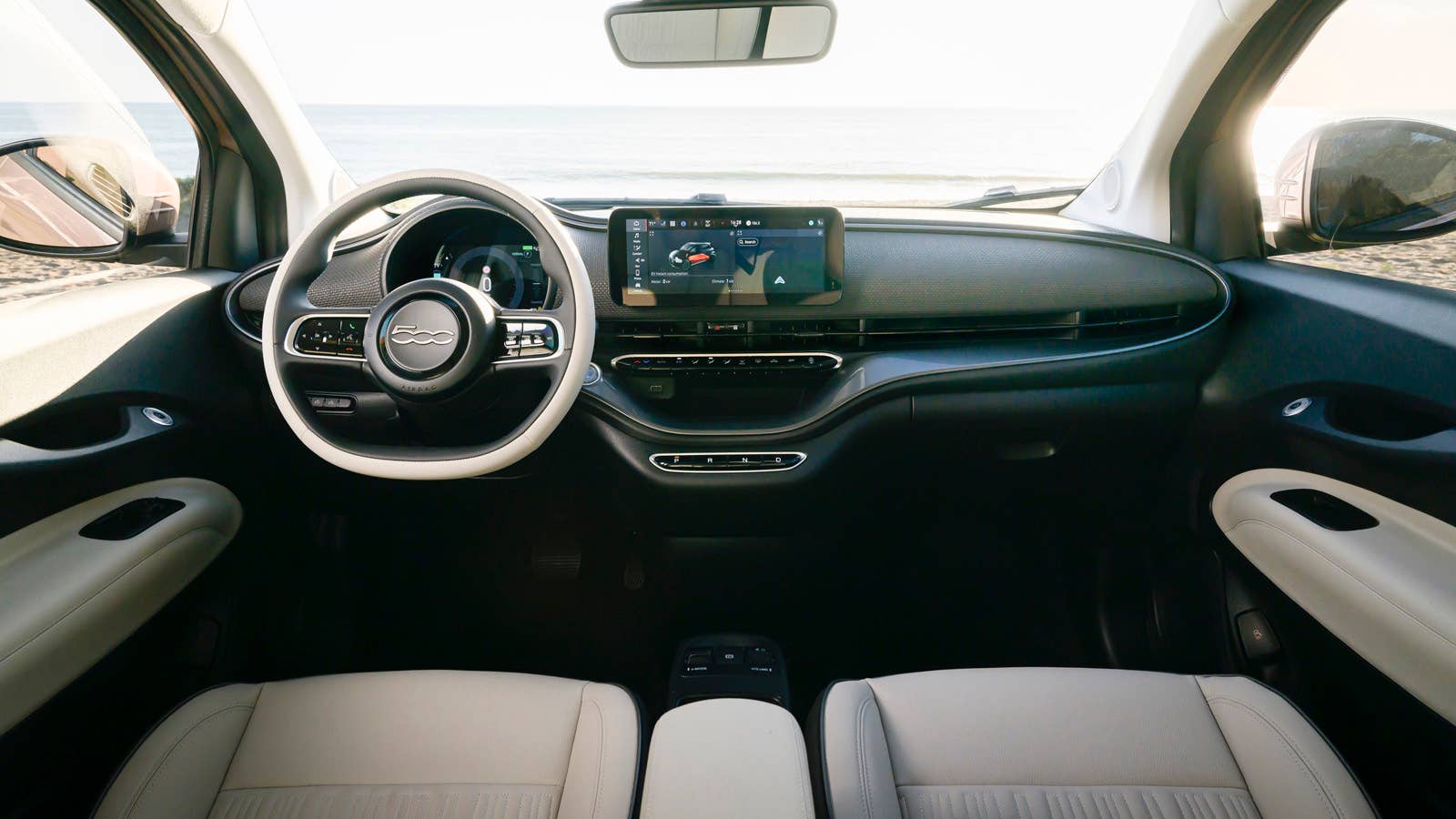 2024 Fiat 500e Inspired By Music interior