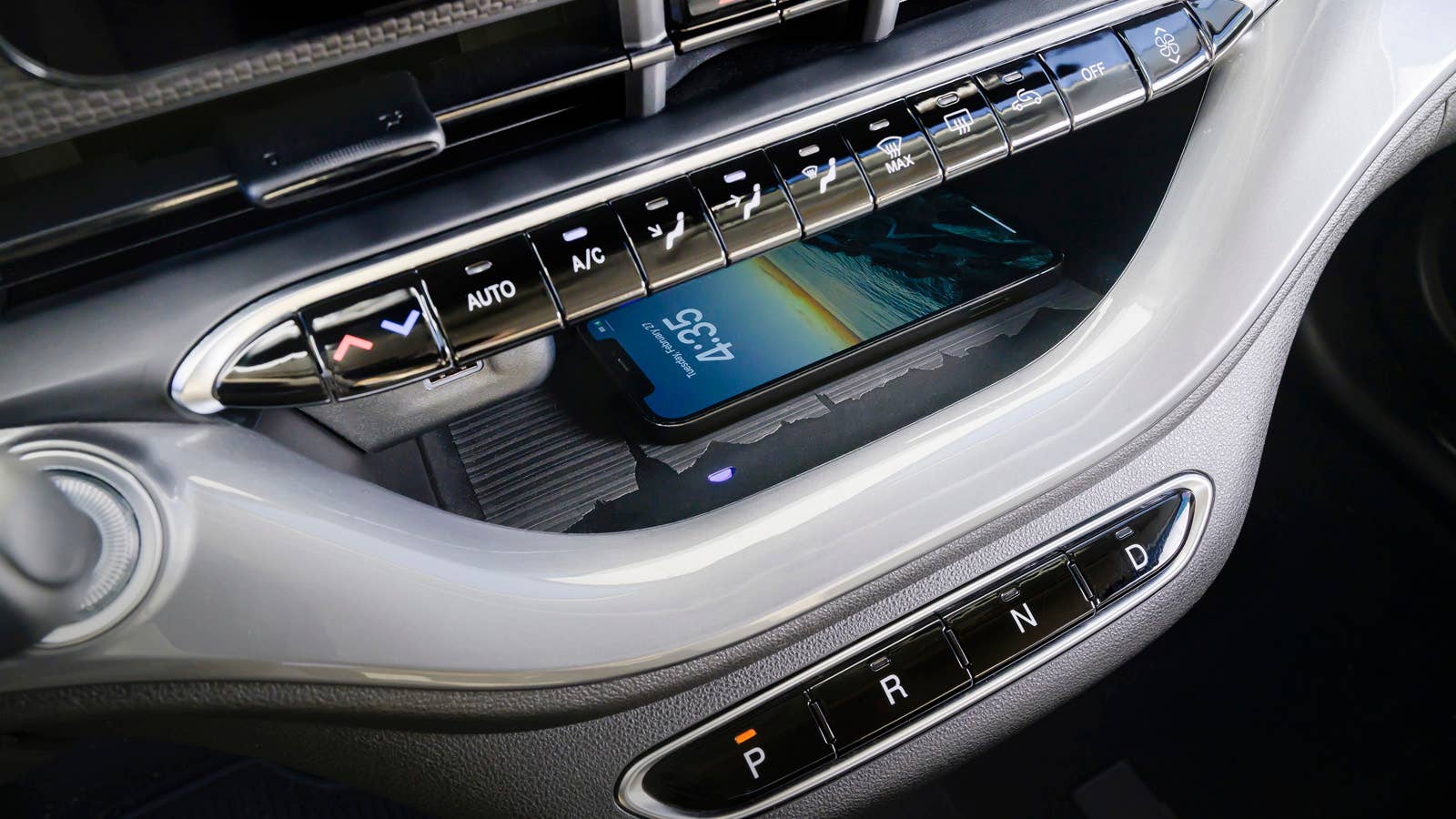 2024 Fiat 500e Inspired By Music charging pad