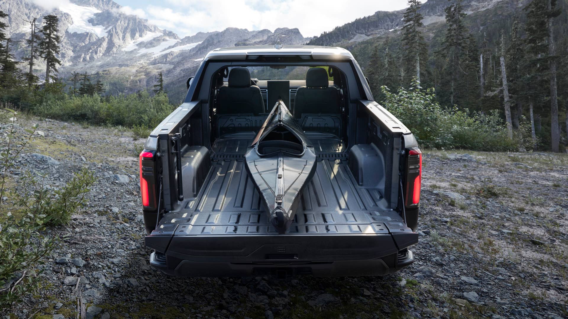 2024 Sierra EV Denali Edition 1
