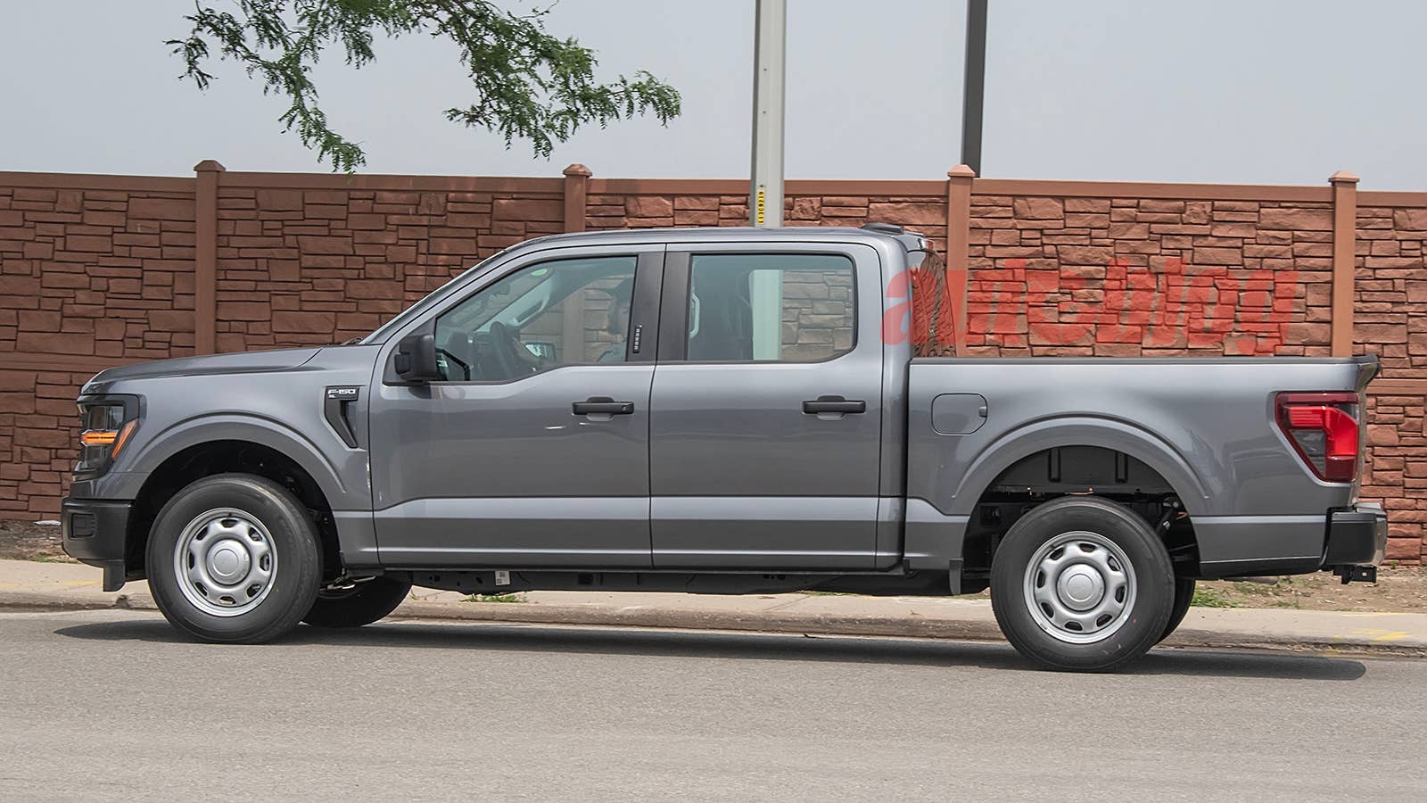 Ford F-150 XL prototype