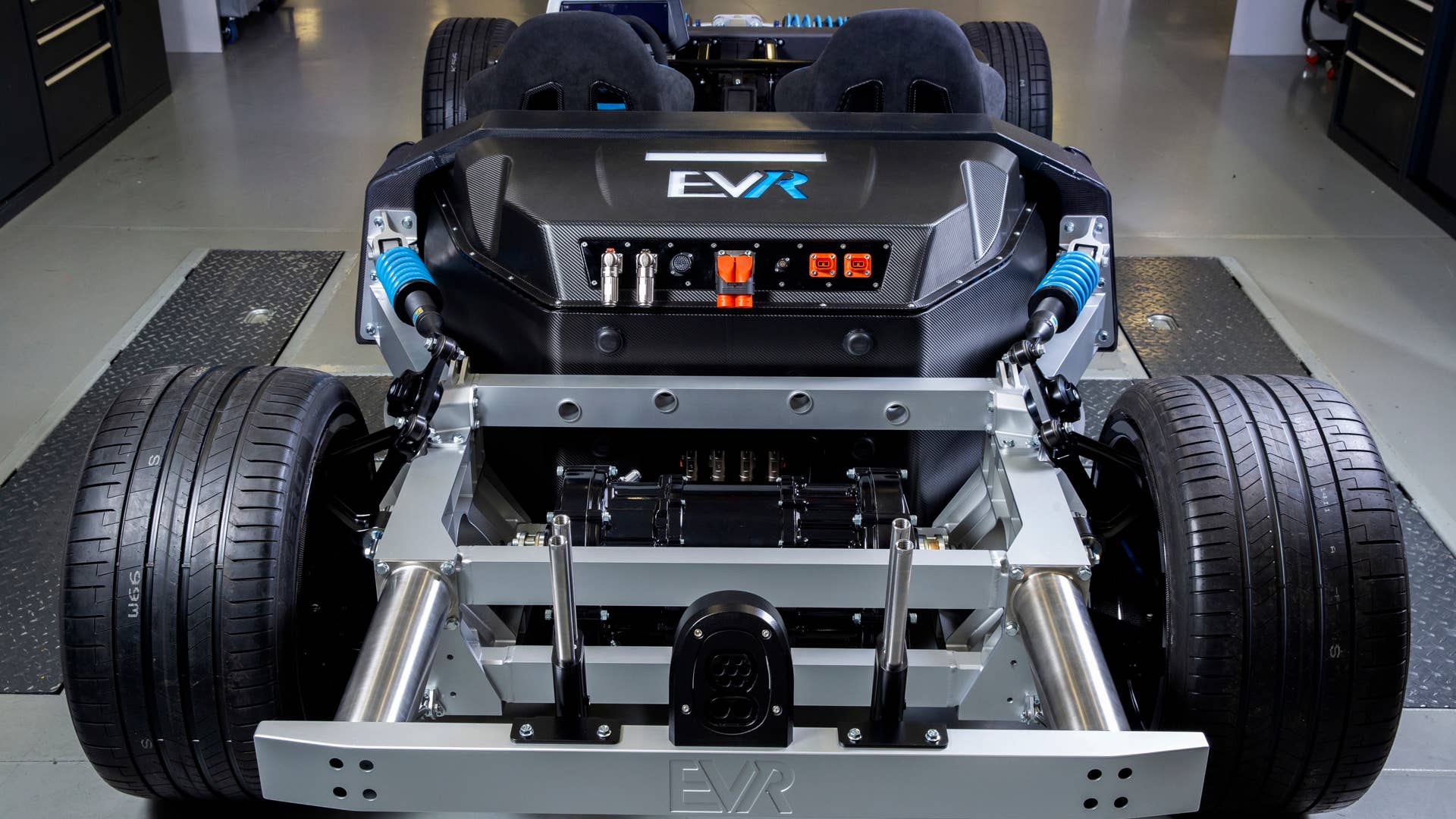 Williams Advanced Engineering reveals EVR electric hypercar platform ...