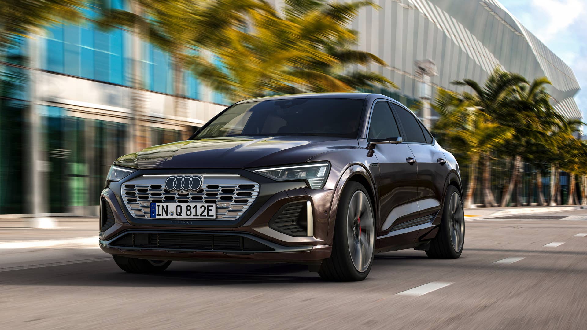 Dynamic photo, Colour: Madeira Brown metallic.