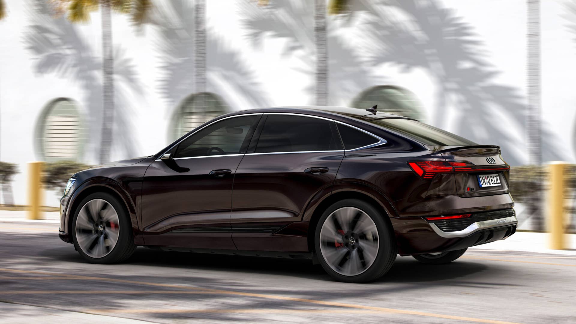 Dynamic photo, Colour: Madeira Brown metallic.