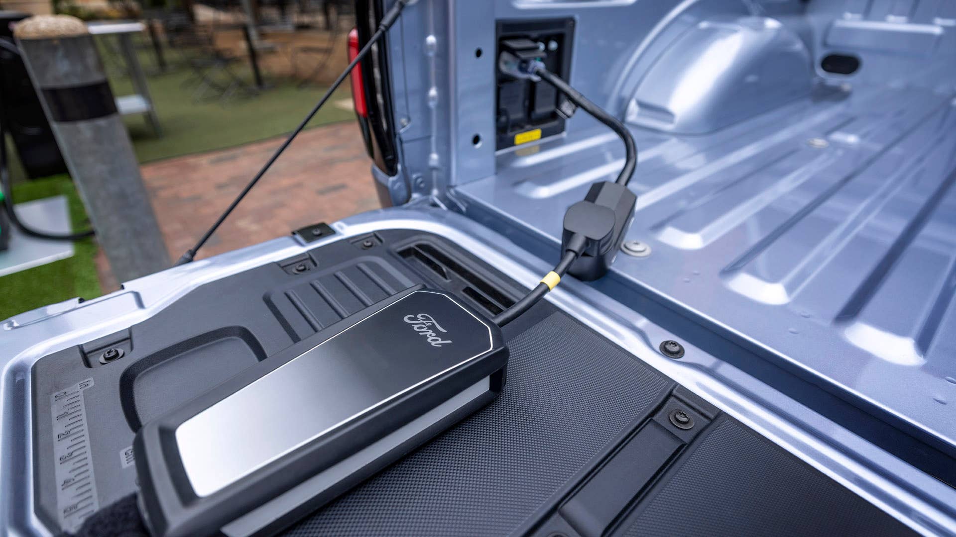Vehicle shown with available and aftermarket equipment. See Owner’s Manual for important operating instructions.