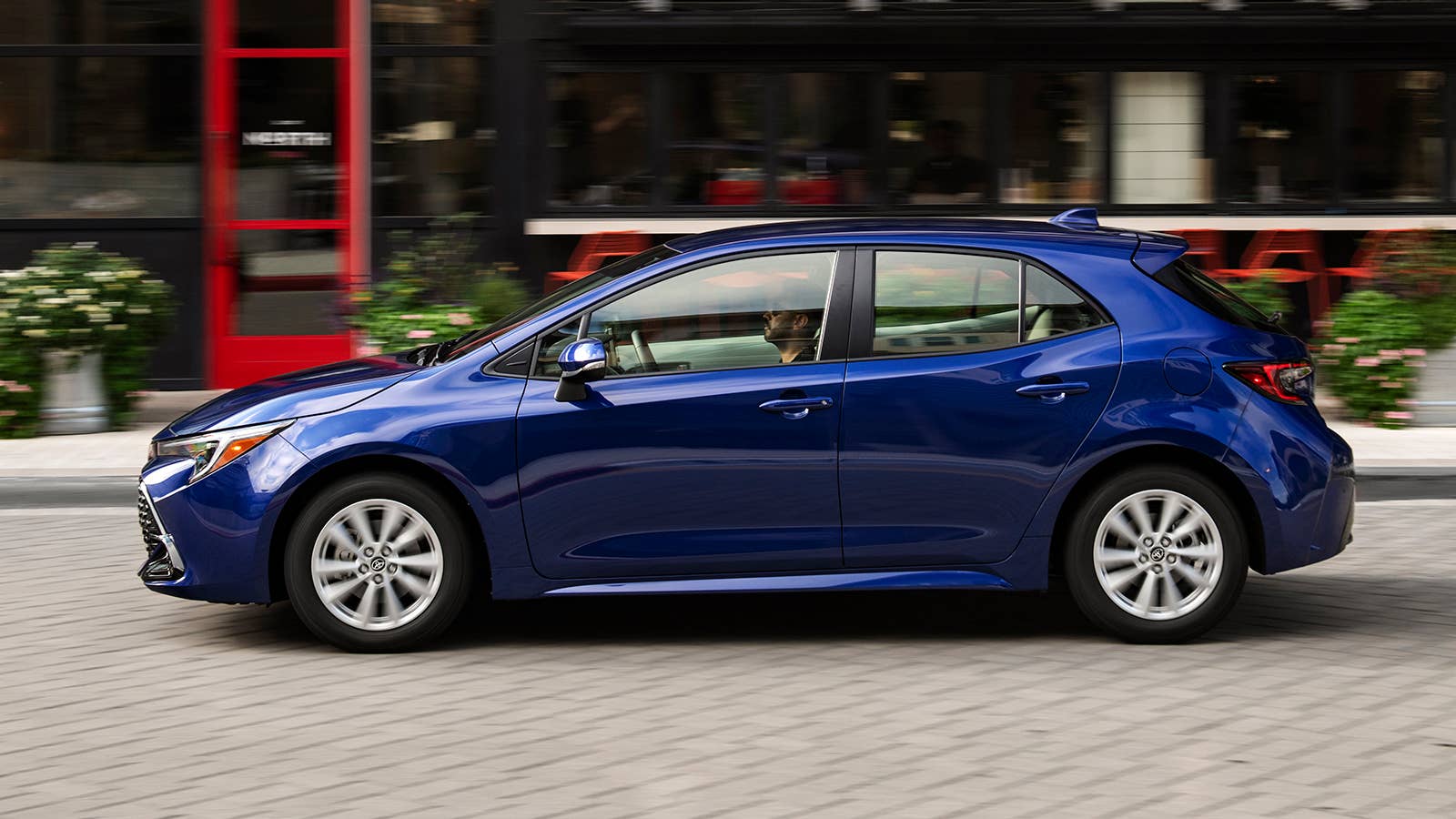 2023 Toyota Corolla Hatchback SE
