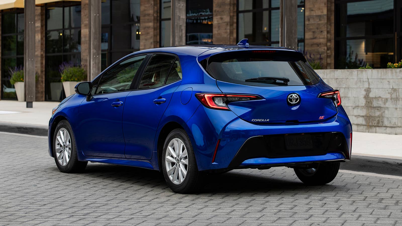 2023 Toyota Corolla Hatchback SE