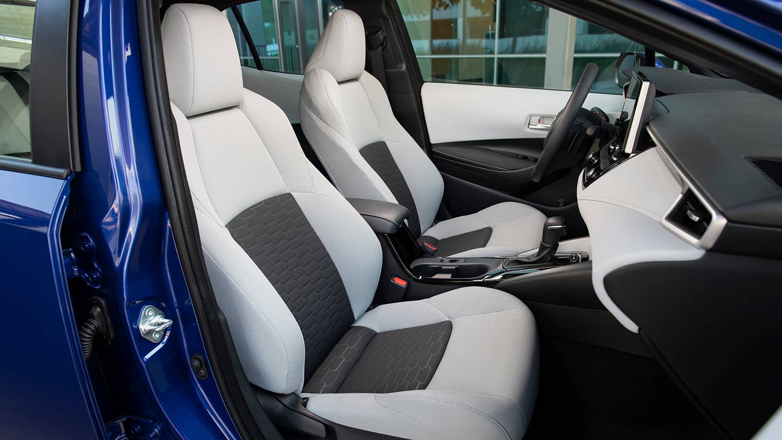 2023 Toyota Corolla Hatchback SE