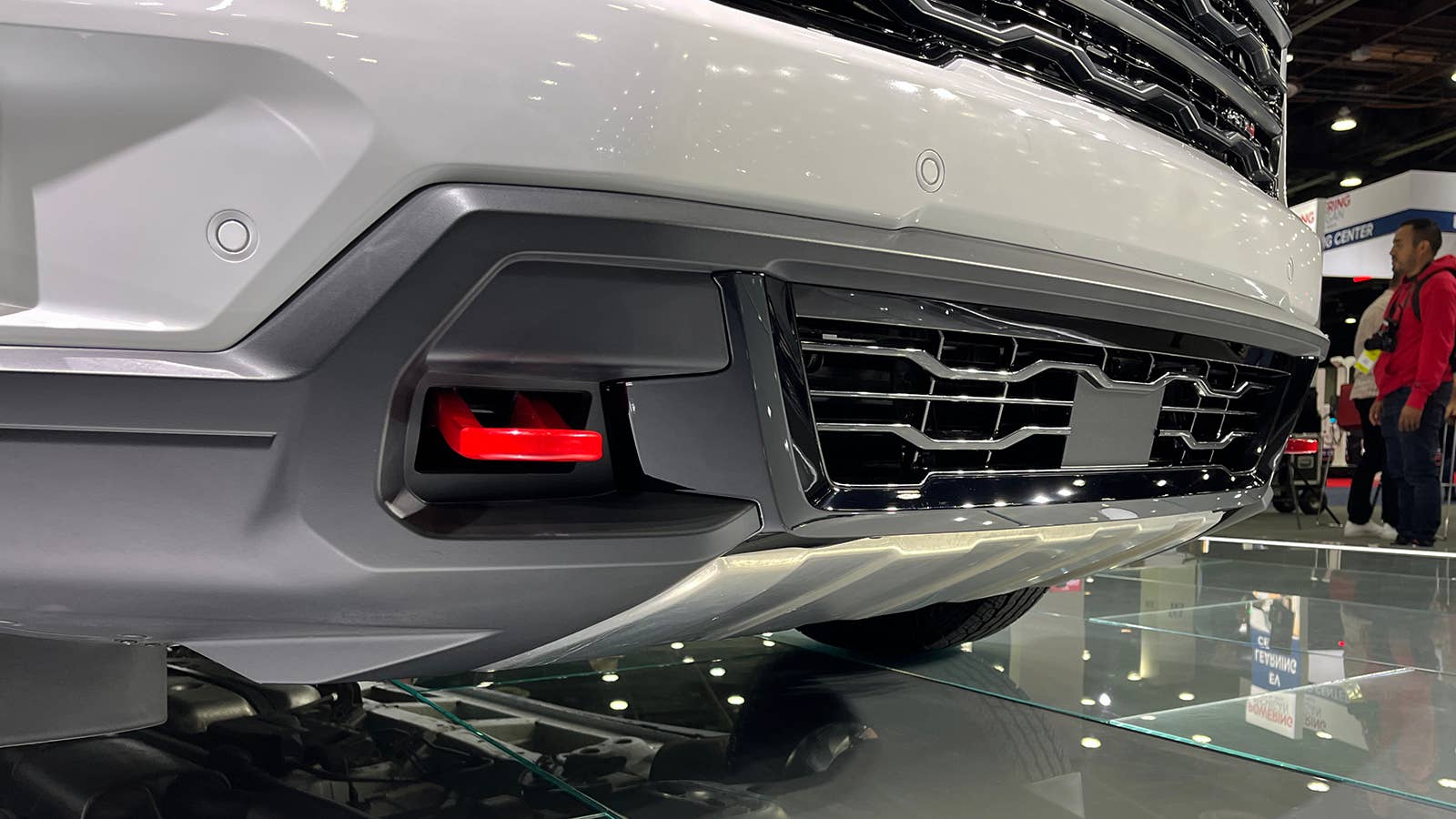 2024 GMC Acadia AT4