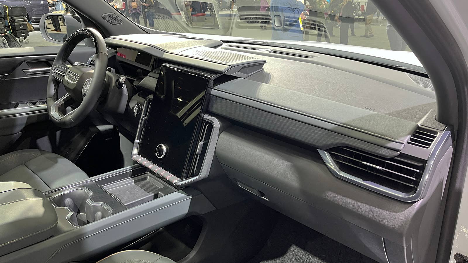 2024 GMC Acadia AT4