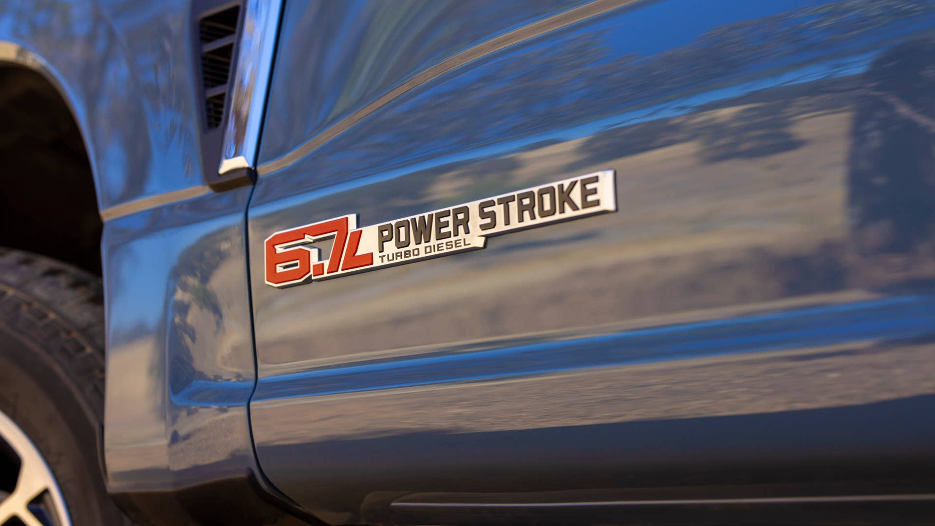Available spring 2023. Preproduction 2023 F-350 Azure Gray (extra cost color) with optional features.