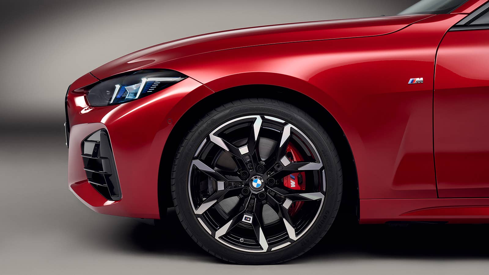 2025 BMW M440i