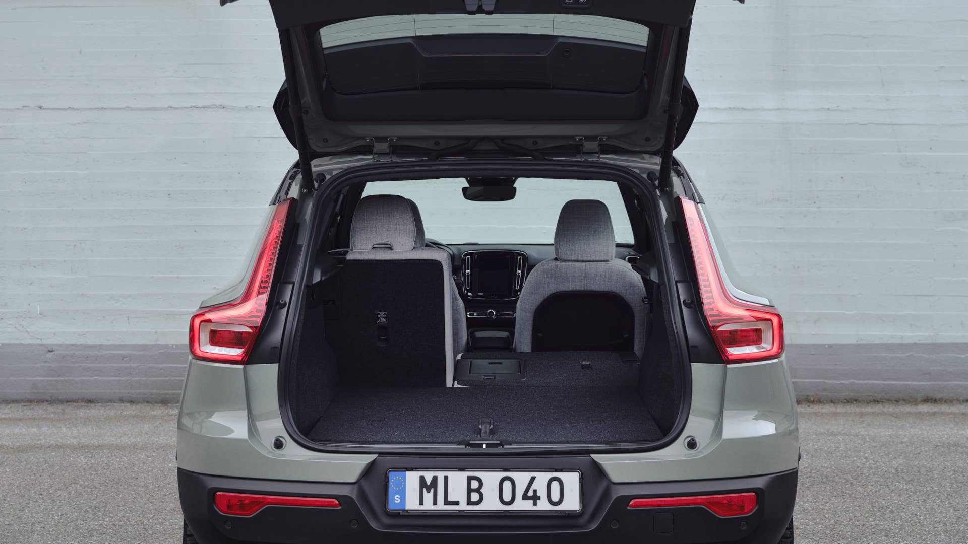 XC40 Recharge Twin, Sage Green