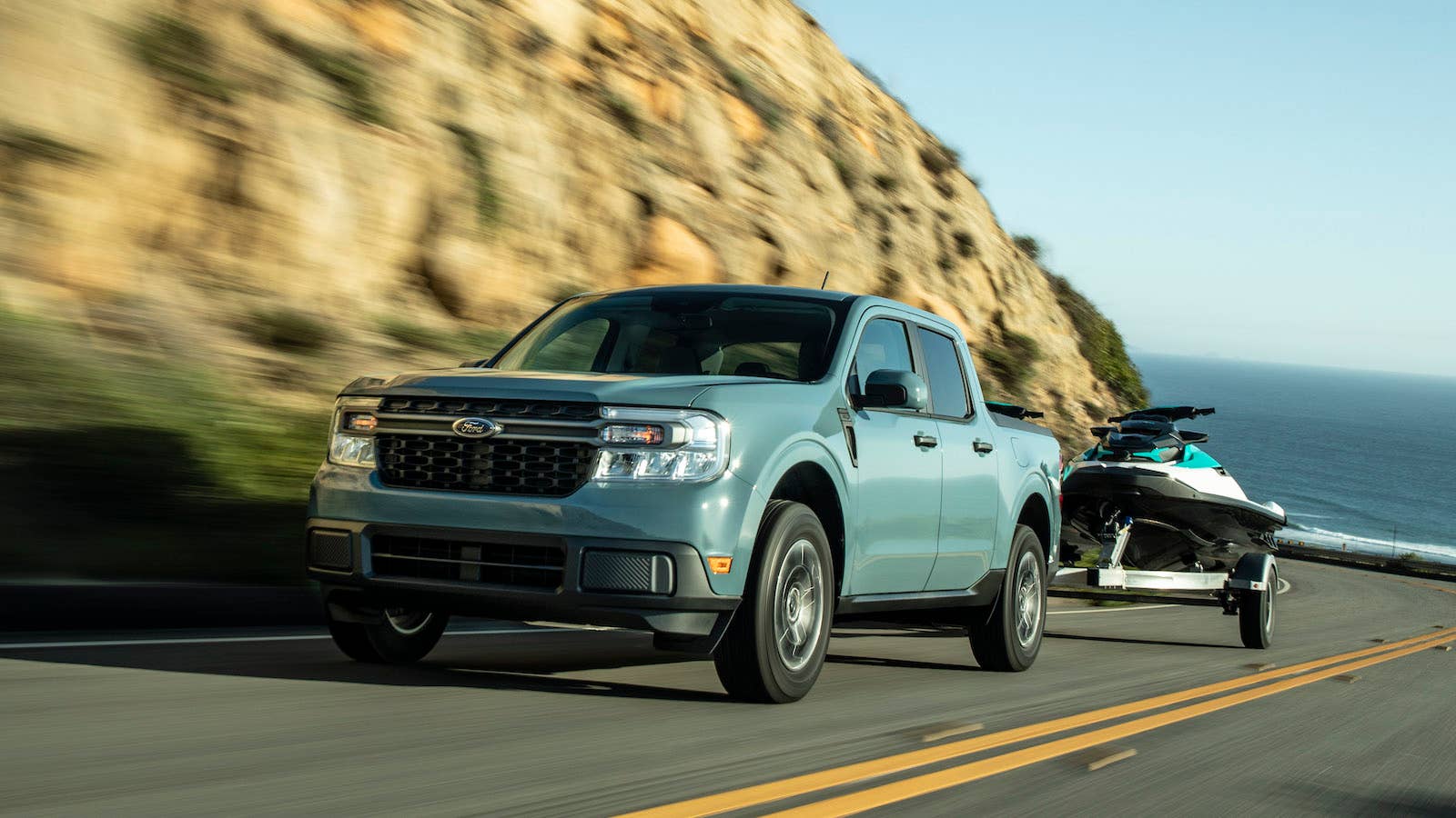 2022 Ford Maverick Hybrid XLT. Preproduction vehicle with optional equipment shown. Available fall 2021.