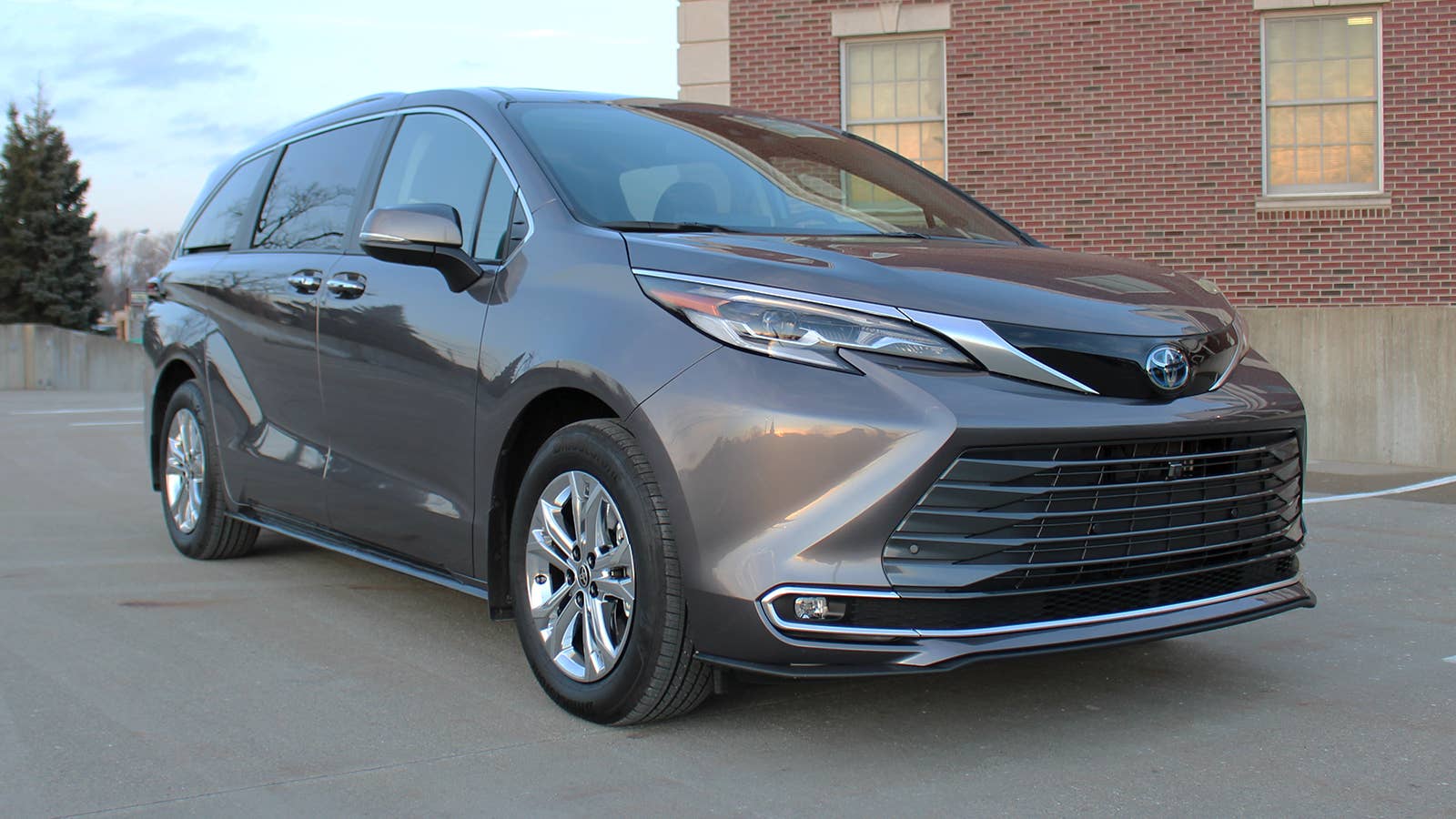 2023 Toyota Sienna Platinum AWD