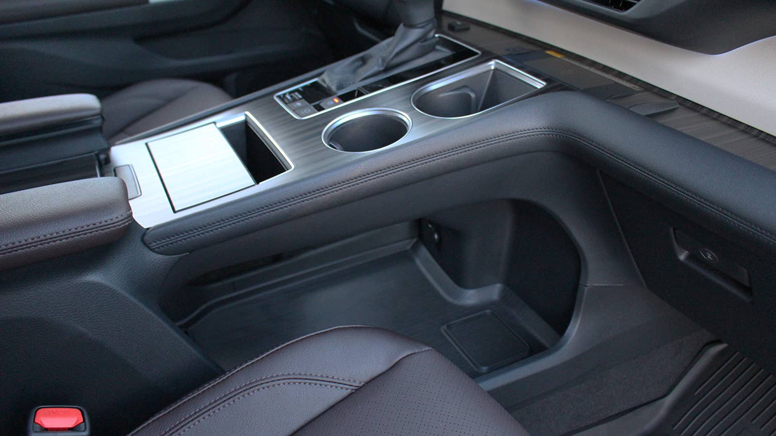 2023 Toyota Sienna Platinum AWD