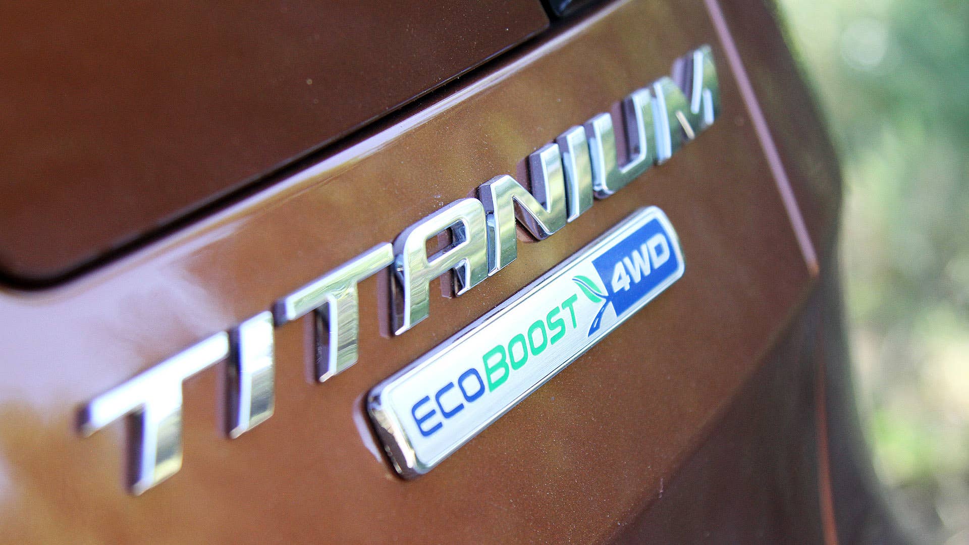 2017 Ford Escape badge
