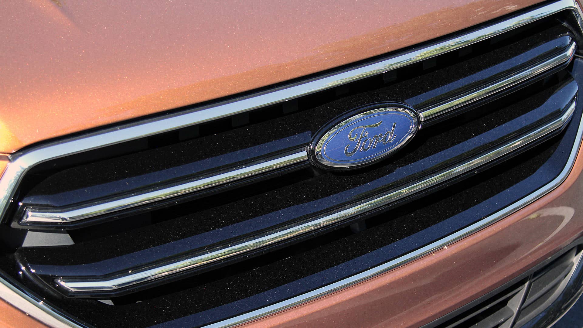 2017 Ford Escape grille