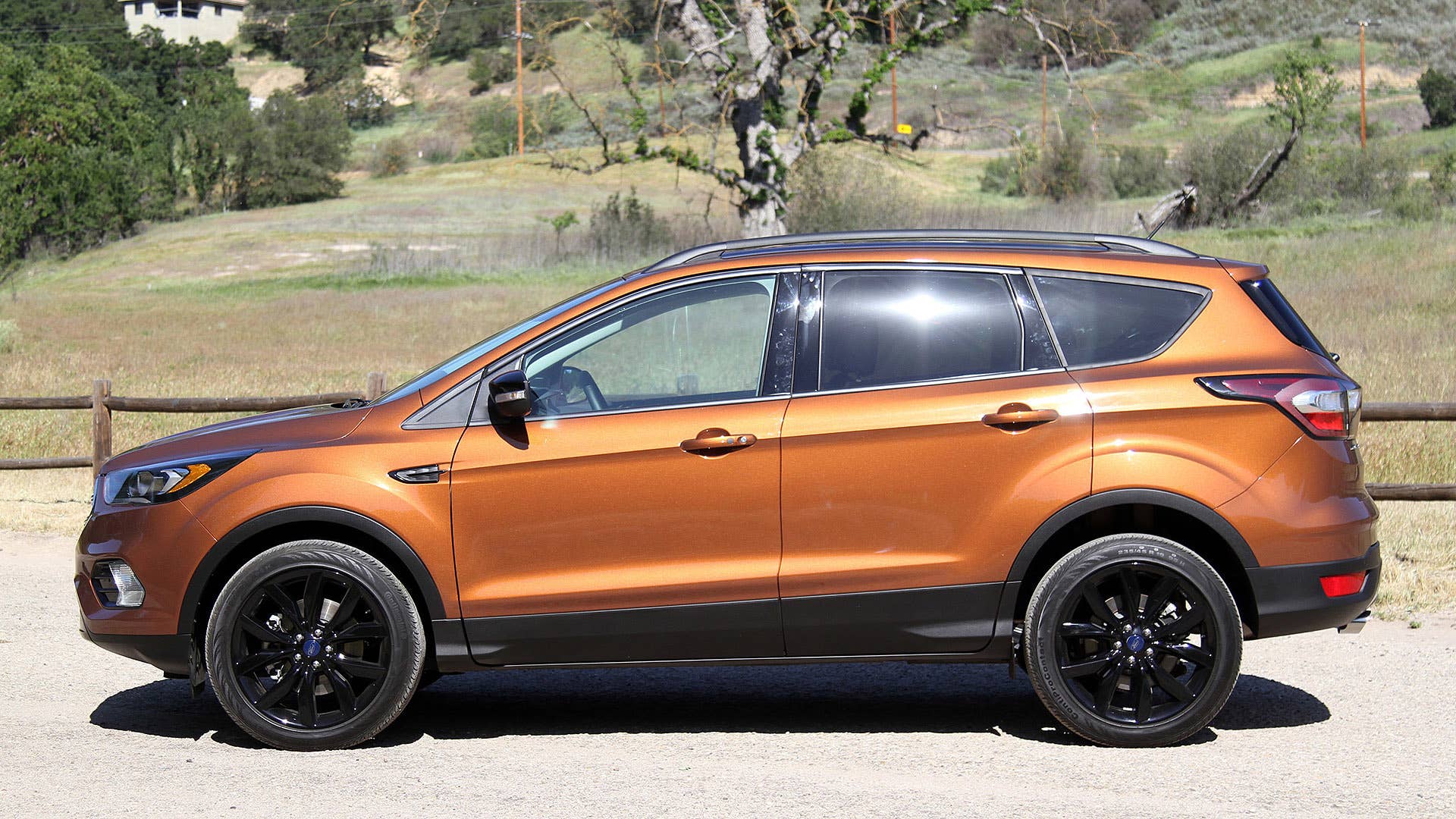 2017 Ford Escape side view