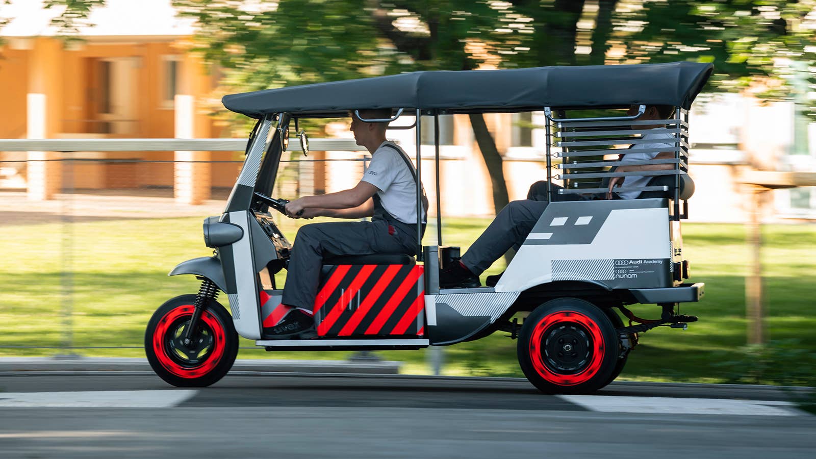 Nunam electric rickshaw with Audi batteries
