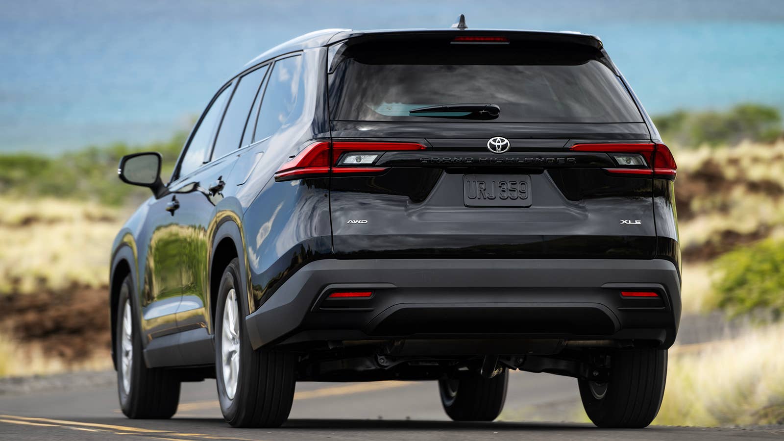 2024 Toyota Grand Highlander Review: A strong, new three-row contender ...