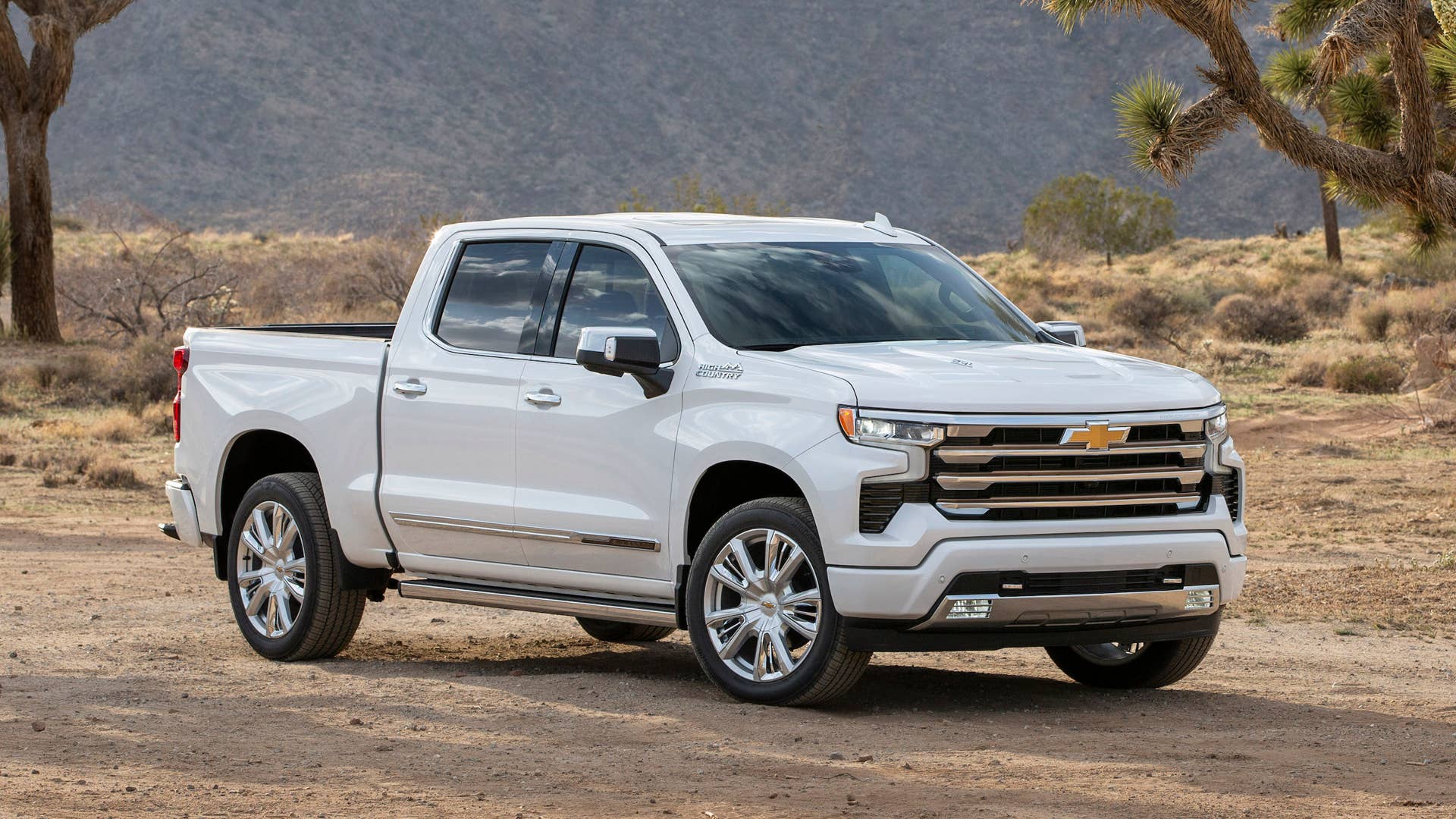 2022 Chevrolet Silverado High Country exterior