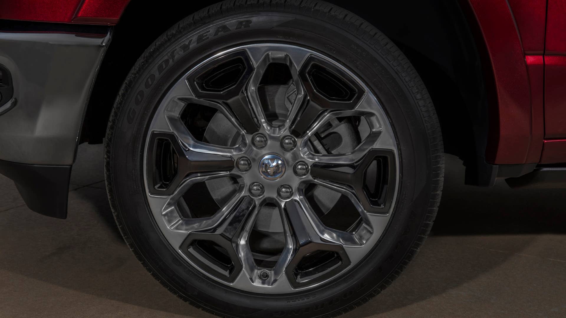 2023 Ram 1500 Limited wheel