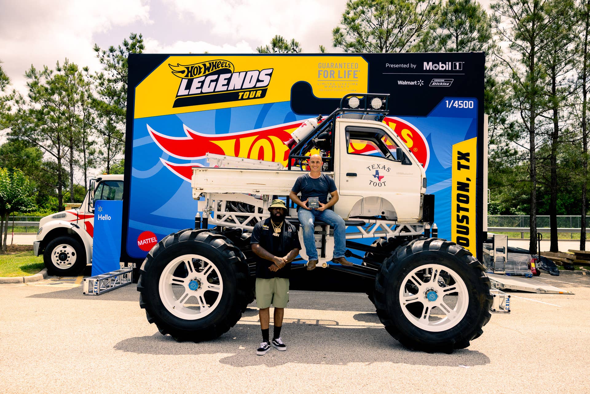 Autozam kei car monster truck is Hot Wheels Legends Tour finalist