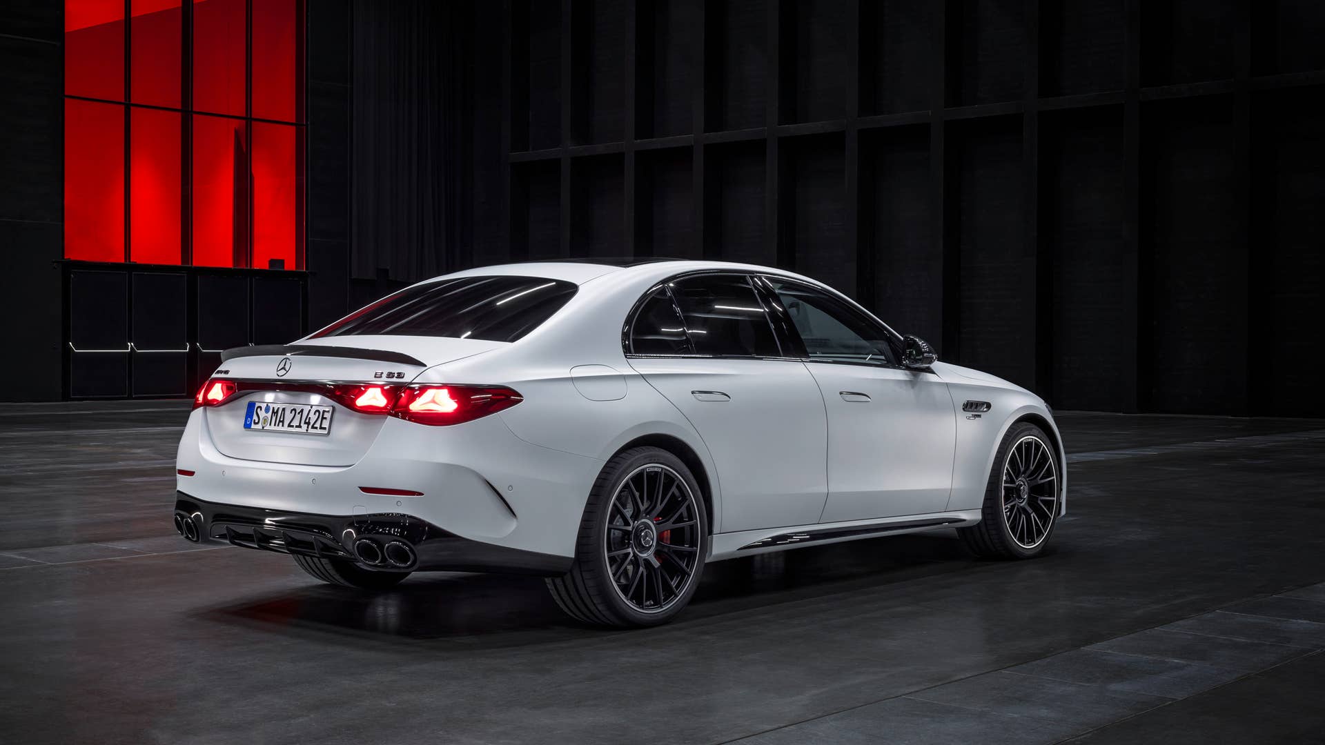 2025 Mercedes-AMG E 53 Hybrid Review, Specs, Pricing, and Warranty ...