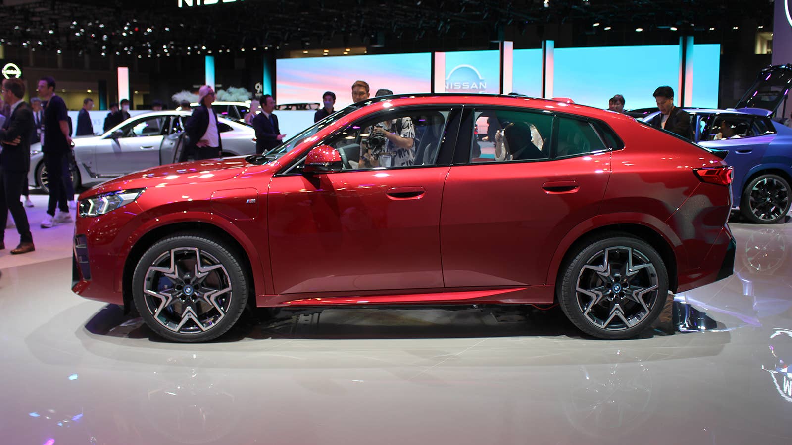BMW iX2