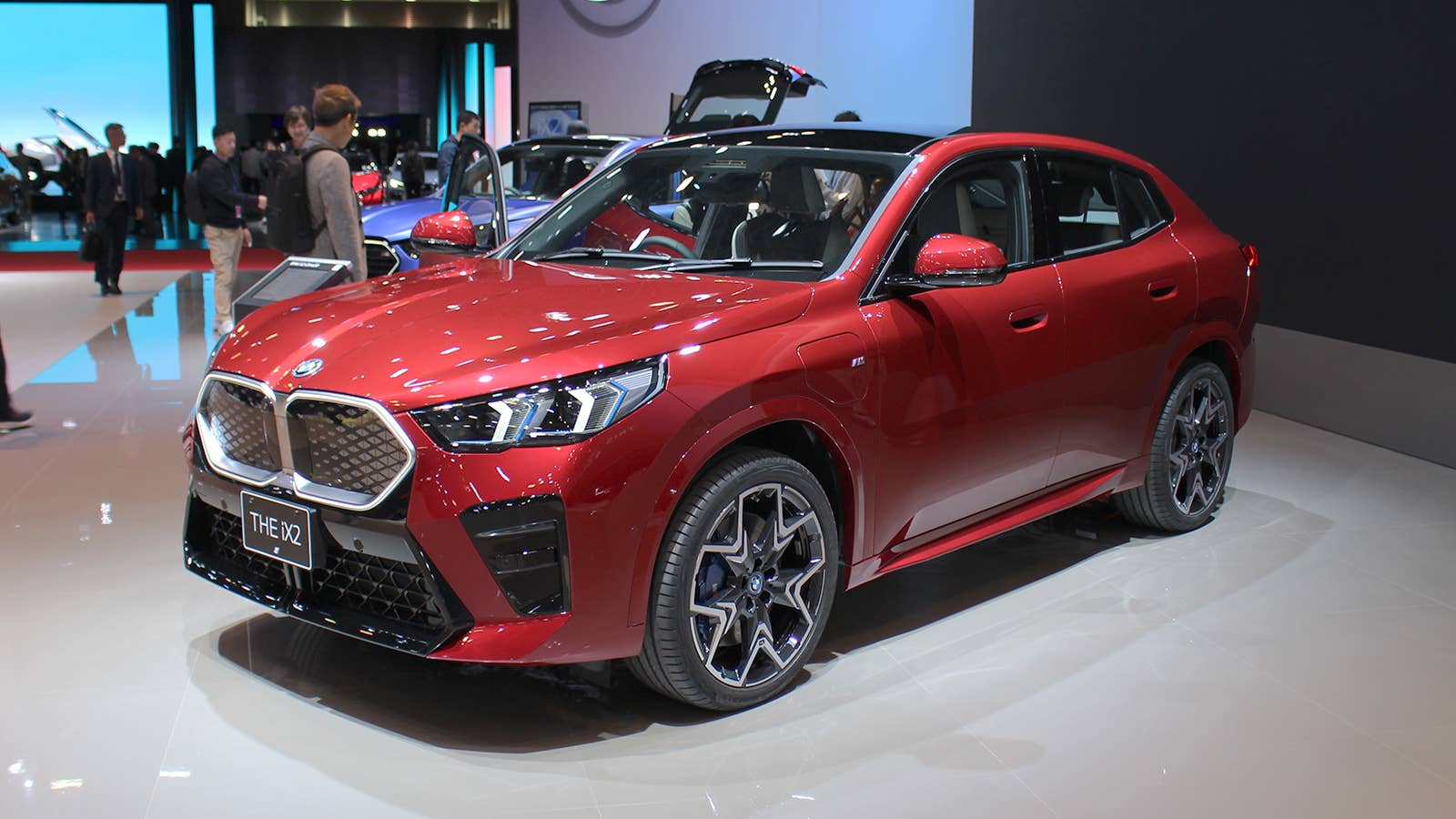 BMW iX2