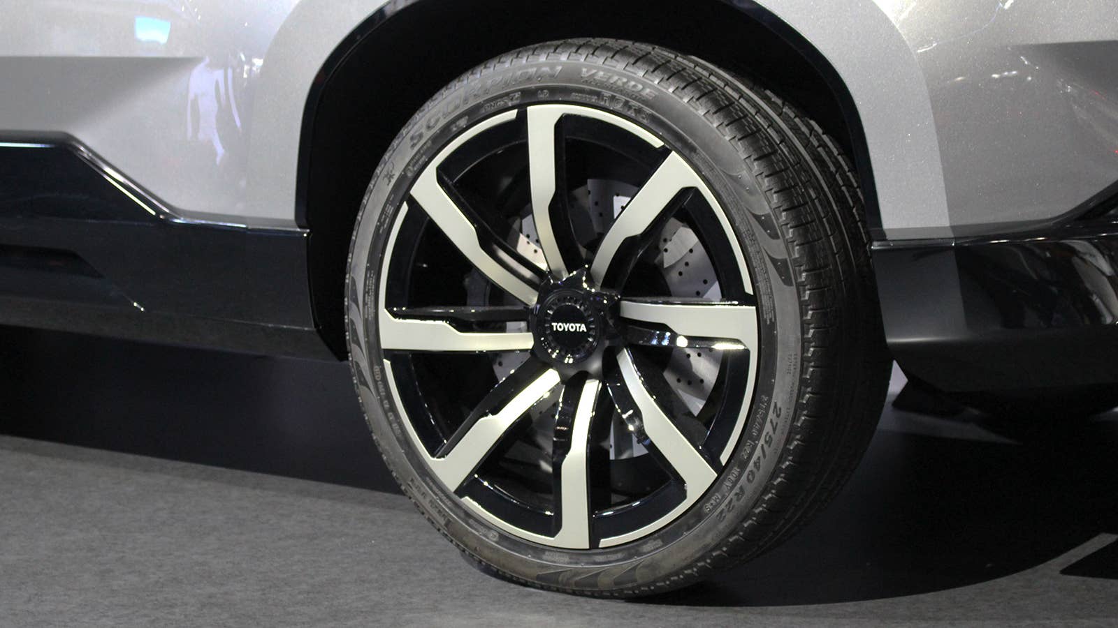 Toyota Land Cruiser Se concept