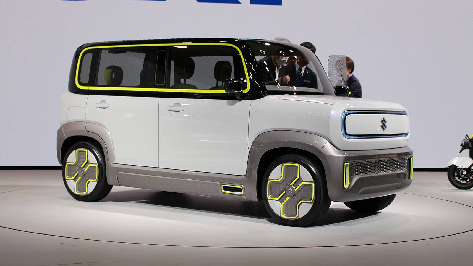 Suzuki eWX Concept
