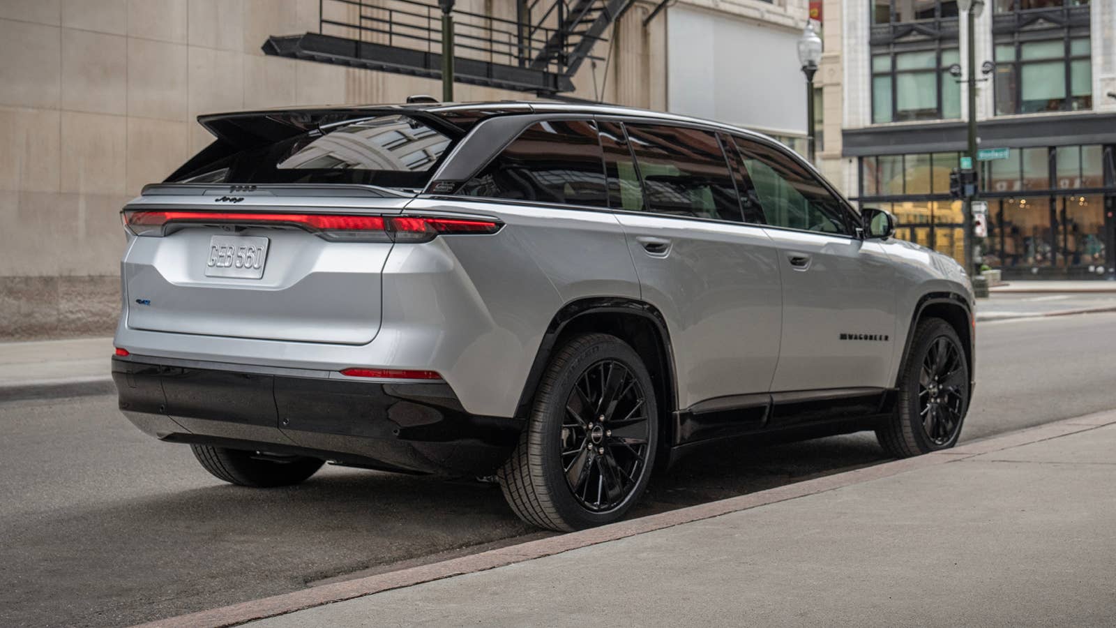 2024 Jeep Wagoneer S