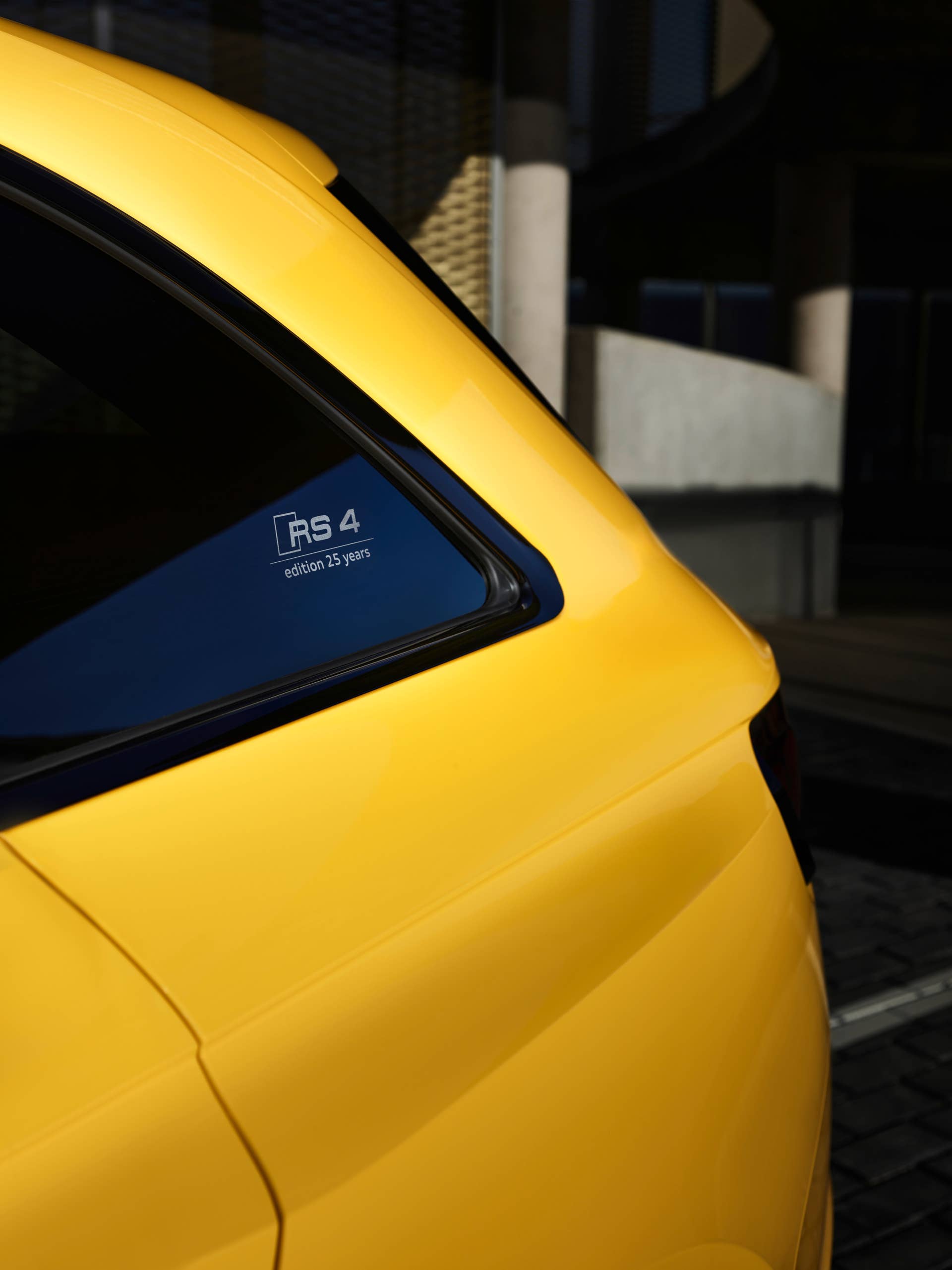 Detail, Colour: Imola Yellow