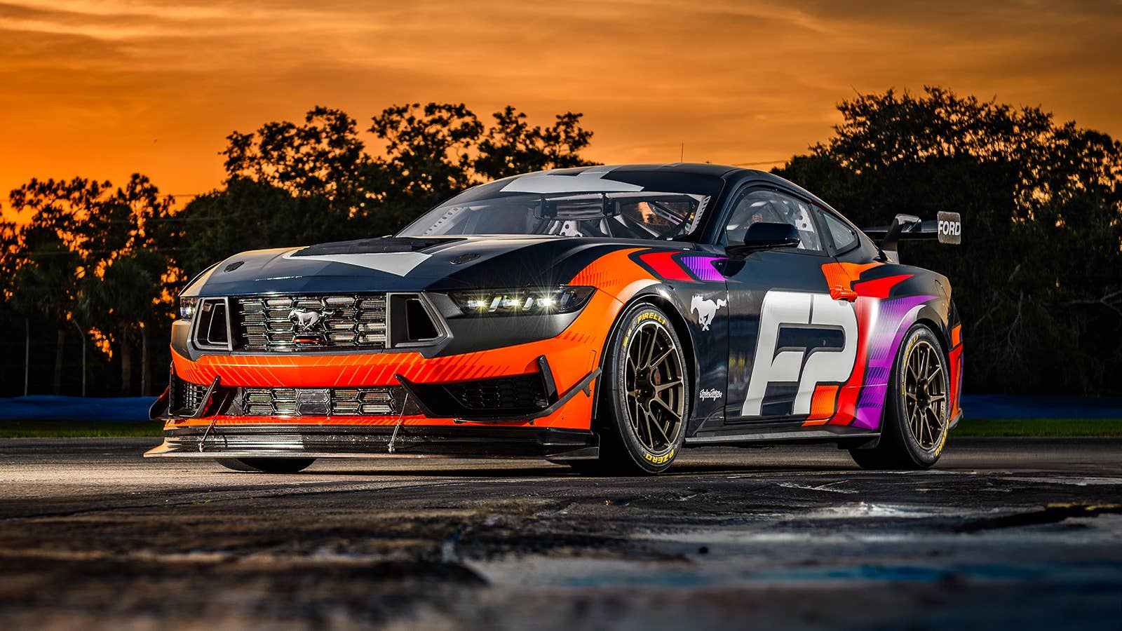 Ford Mustang GT4