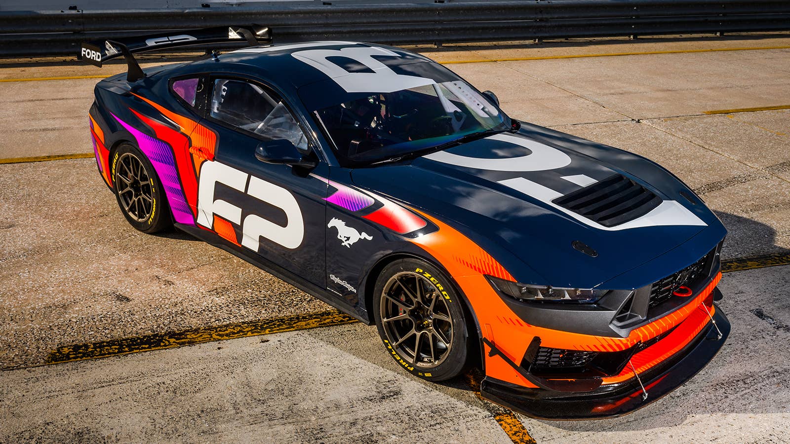 Ford Mustang GT4